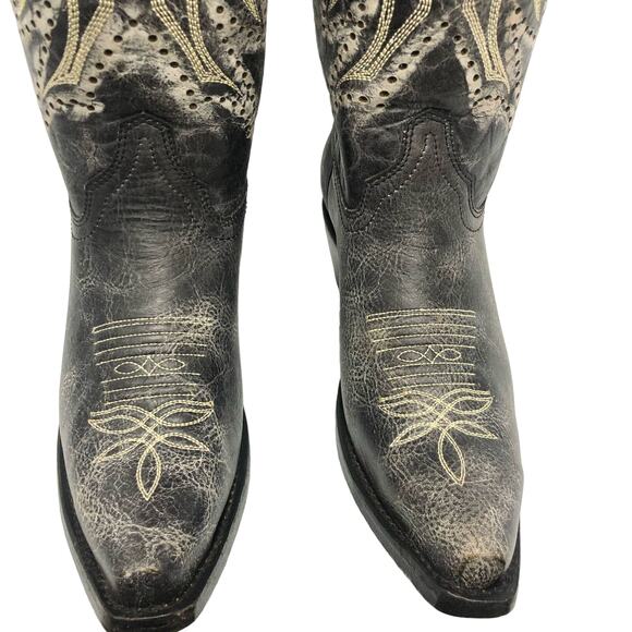 Circle G Women's Laser Embossed and Embroidery Snip Toe Western Boot Size 8.5 - Picture 3 of 11